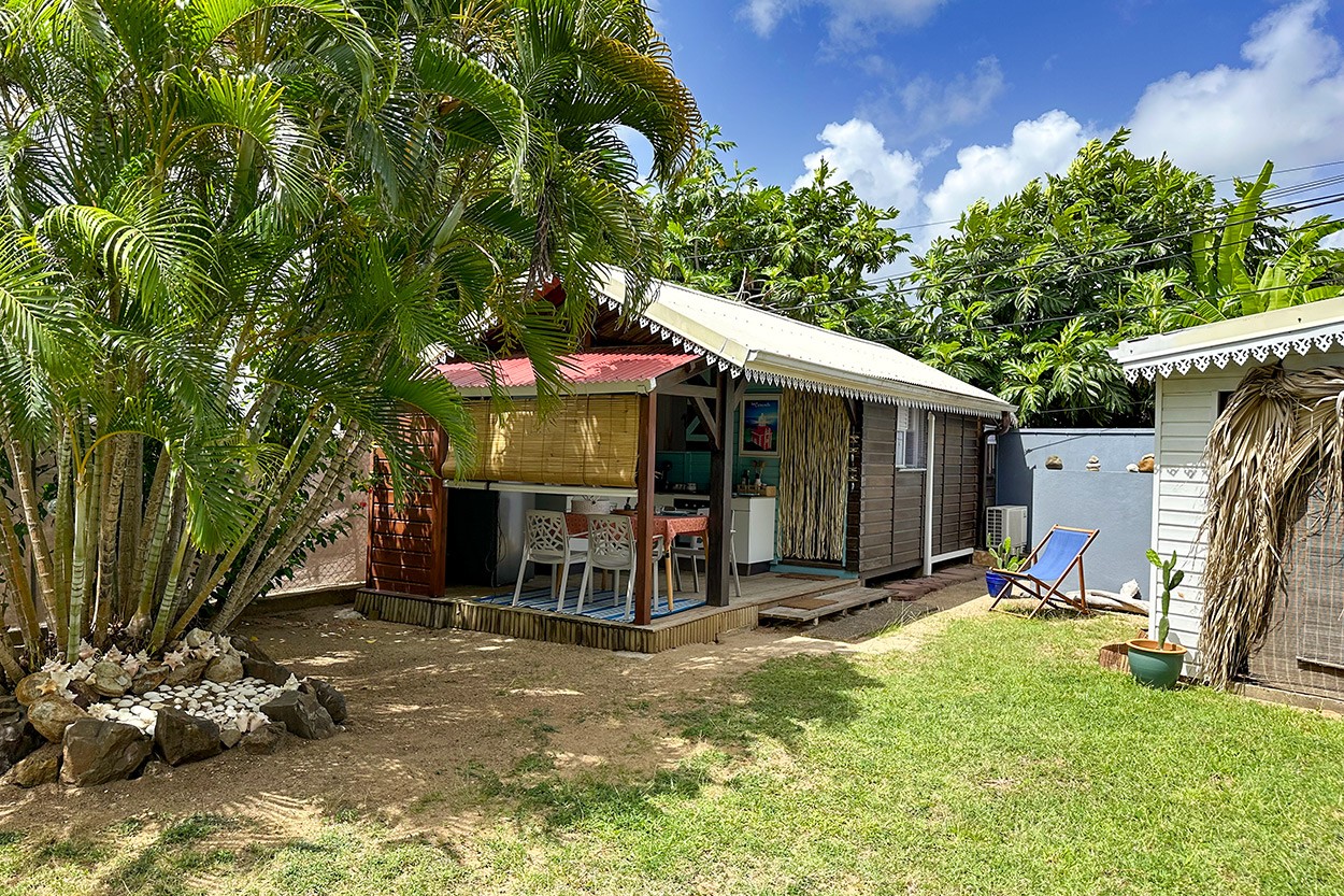 Le bungalow de Fond Basile location Martinique Tartane au bord de l’eau
