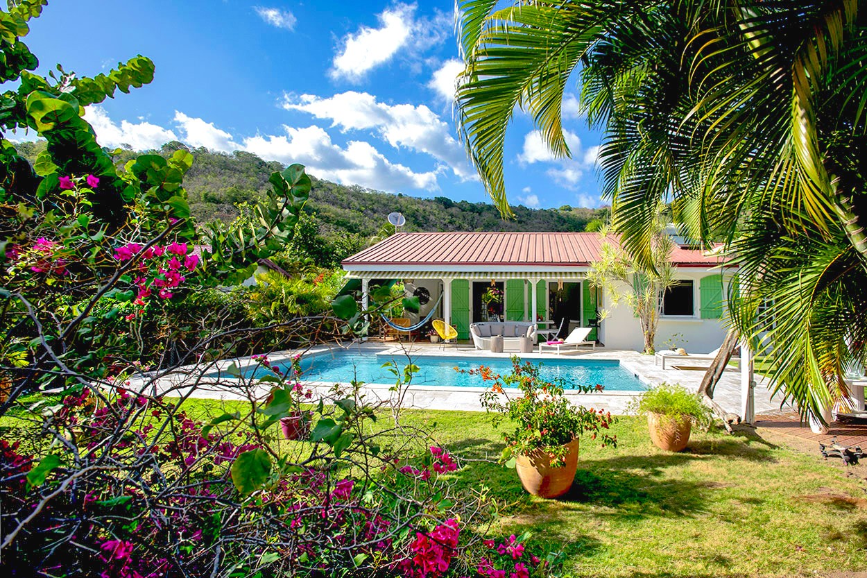 Chez JOSS location maison Martinique Case Pilote avec piscine
