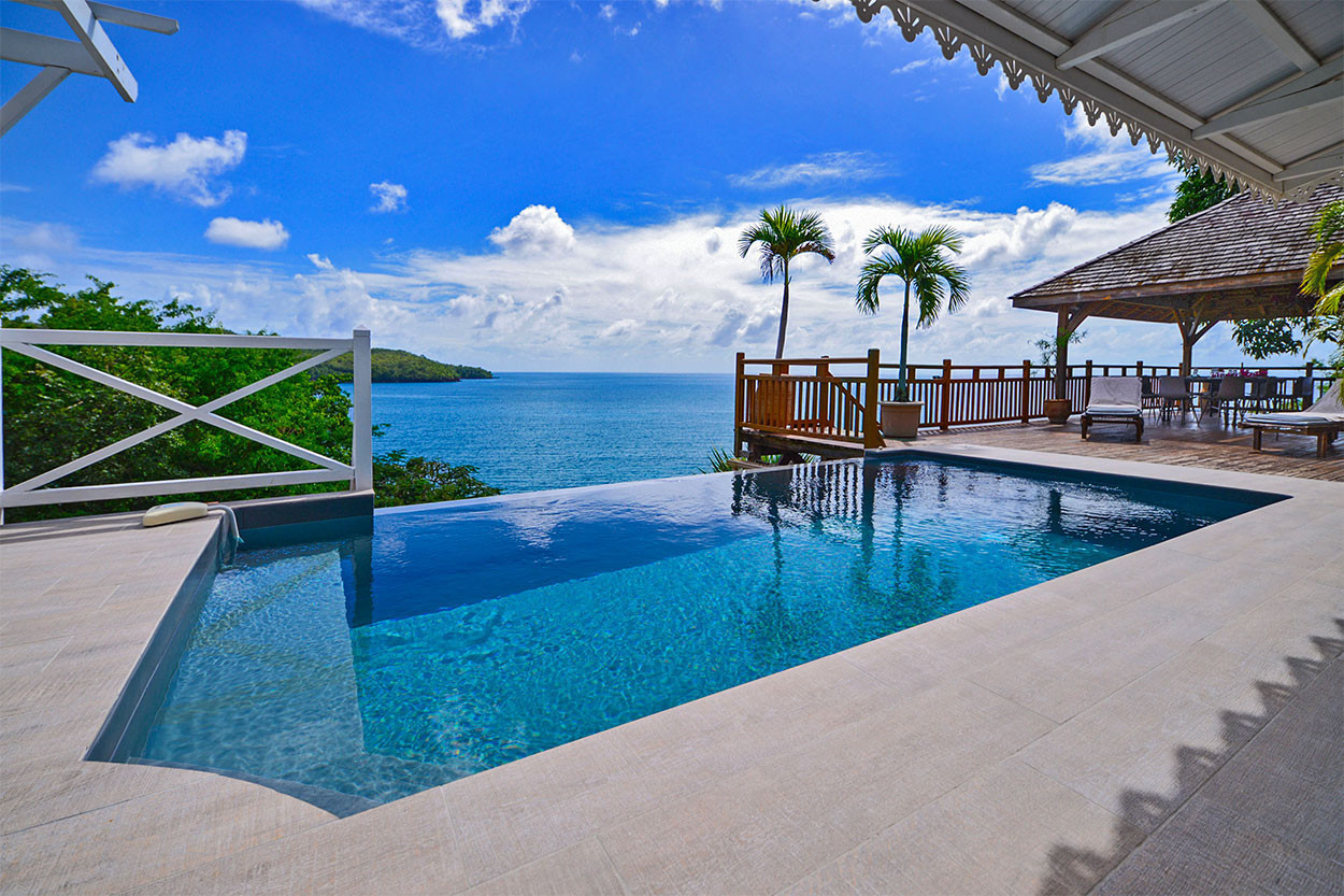 GRAND LARGE Haut de la villa 3 Ch location Grande Anse d'Arlet Martinique piscine vue mer