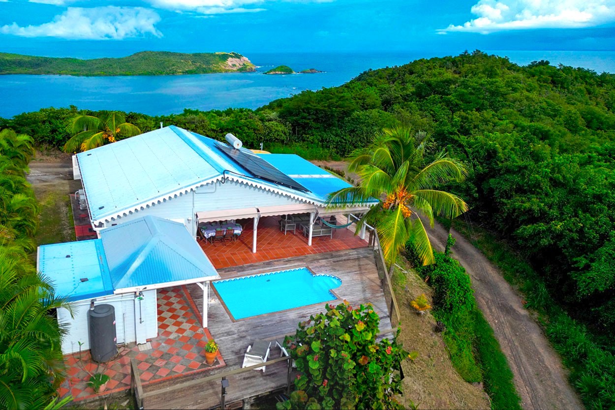 Villa CARAVELLE location Martinique mer piscine Tartane