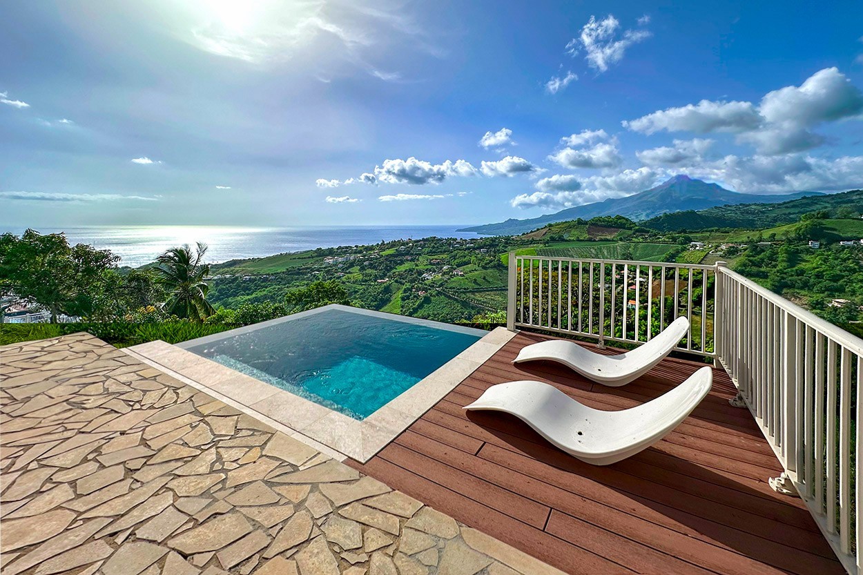 La Maison de l'Architecte Location villa de luxe le Carbet 2 piscines 4 chambres vue mer