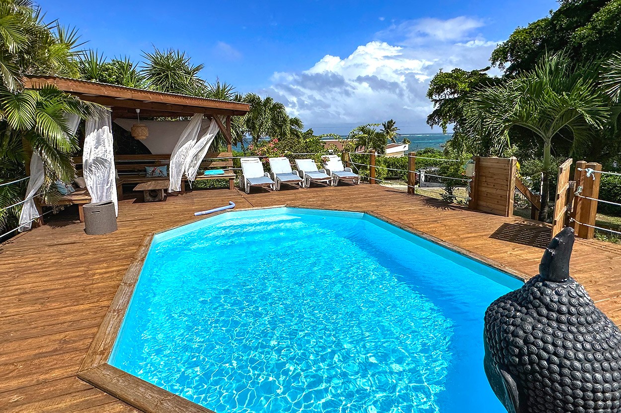 GRAND DOU KREOLE + BUNGALOW location le Vauclin Martinique piscine 6 ch 16 pers