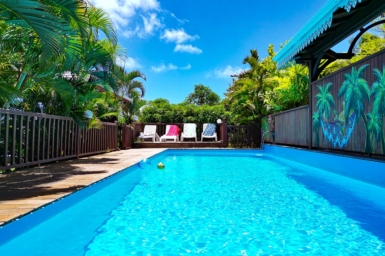 Le GRAND BRESIL Location Tartane Martinique vue mer 5 chambres 12 personnes