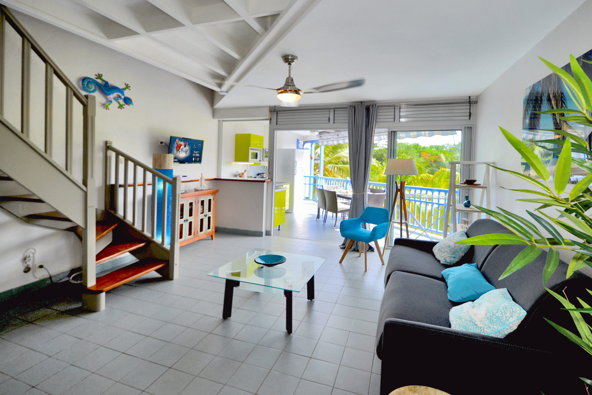 BLEU SUD F2 Martinique location le Diamant