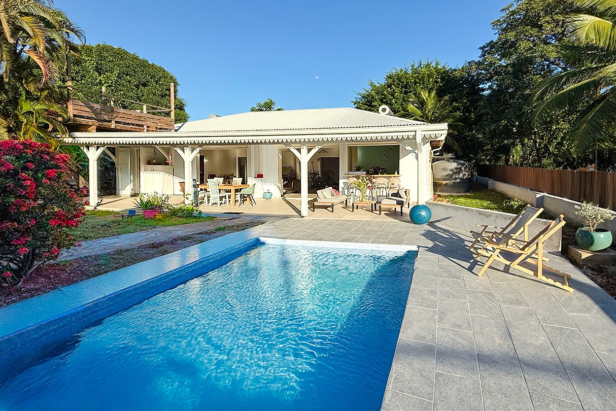 Maison de Famille chez l'habitant location Tartane Martinique avec piscine
