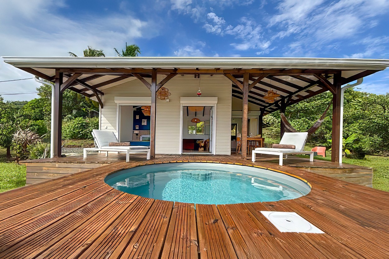 Le SUPERBE BUNGALOW le Vauclin location Martinique piscine 2 personnes