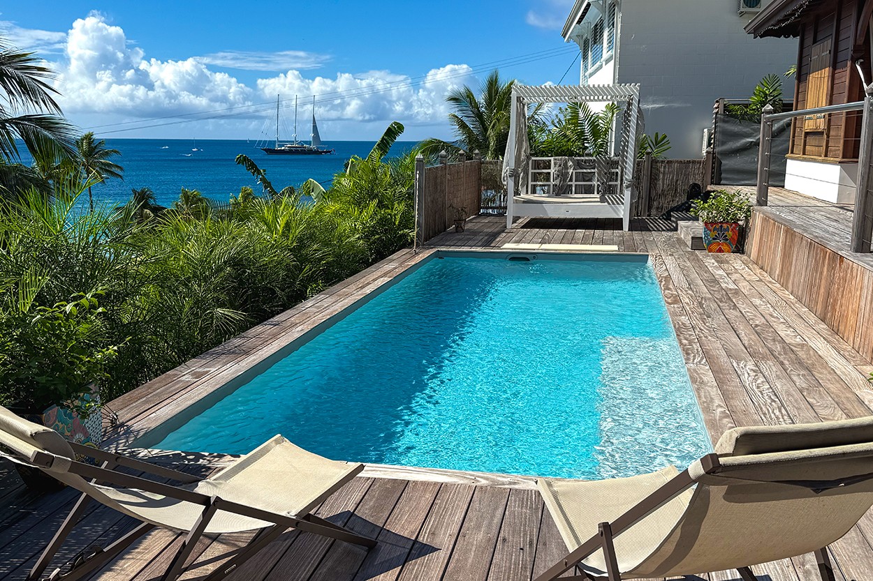 Villa de la BAIE de GRANDE ANSE location Martinique piscine vue mer