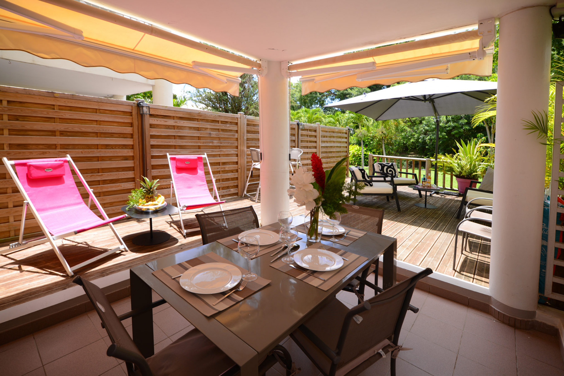 Le Petit Jardin location de vacances le Diamant Martinique piscine
