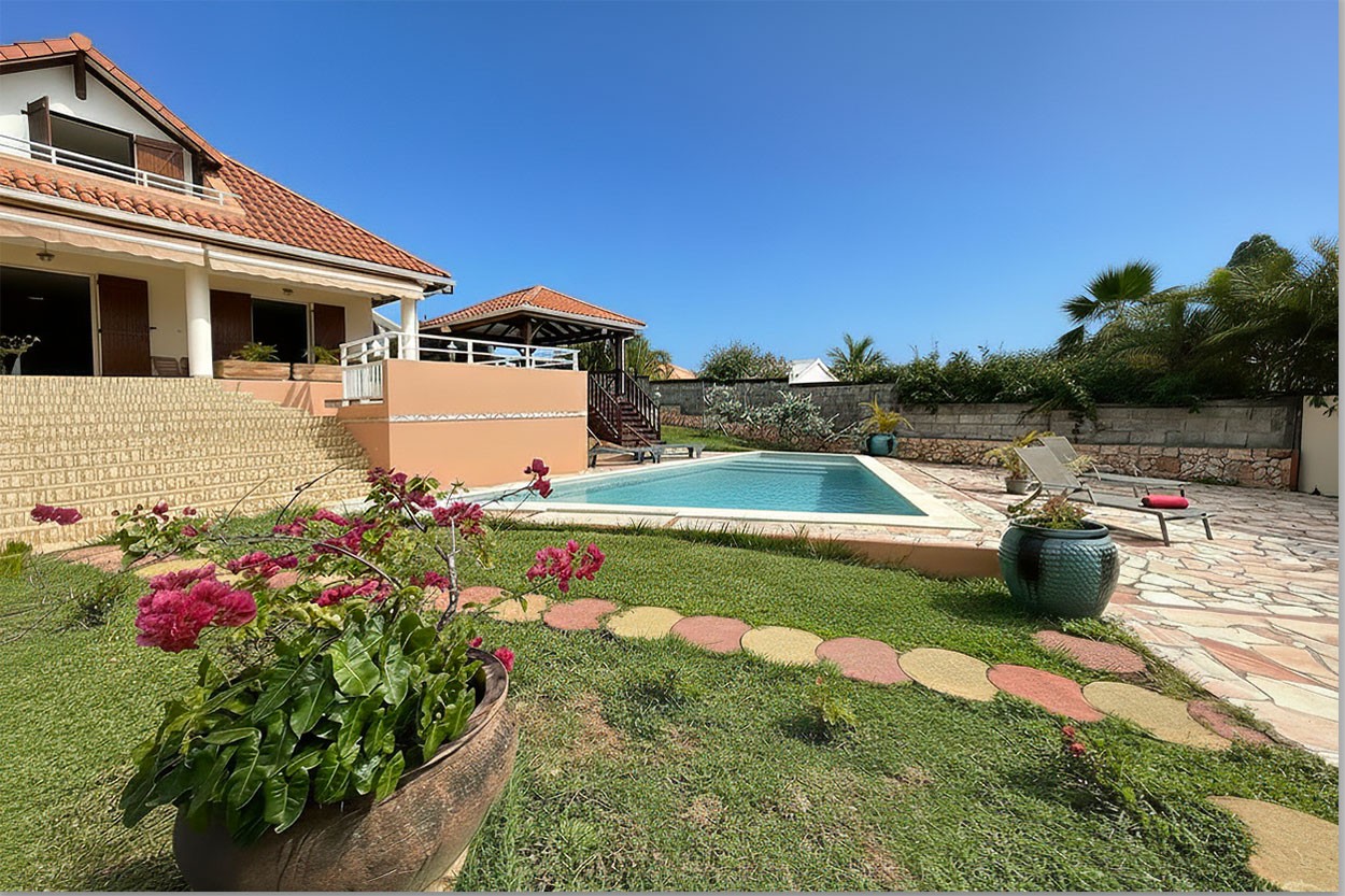 STUDIO PONT CAFE location Martinique Sainte-Luce Vue mer