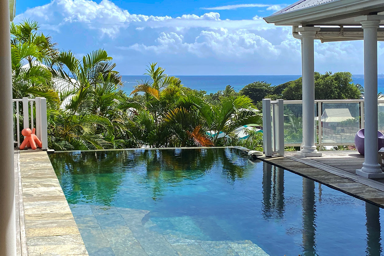 Villa Diamond Rock 3 chambres Le Diamant Location Martinique piscine miroir vue Mer