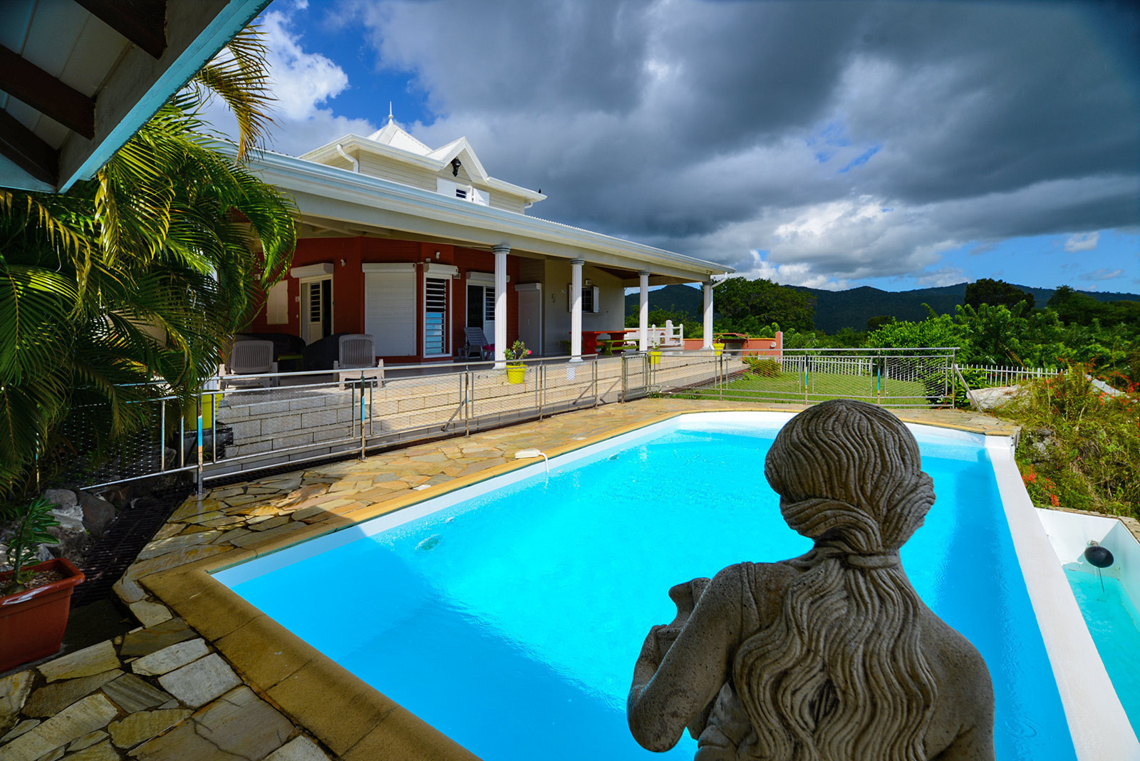 Villa NID d'AIGLE location Martinique le Diamant vue mer piscine 3 chambres
