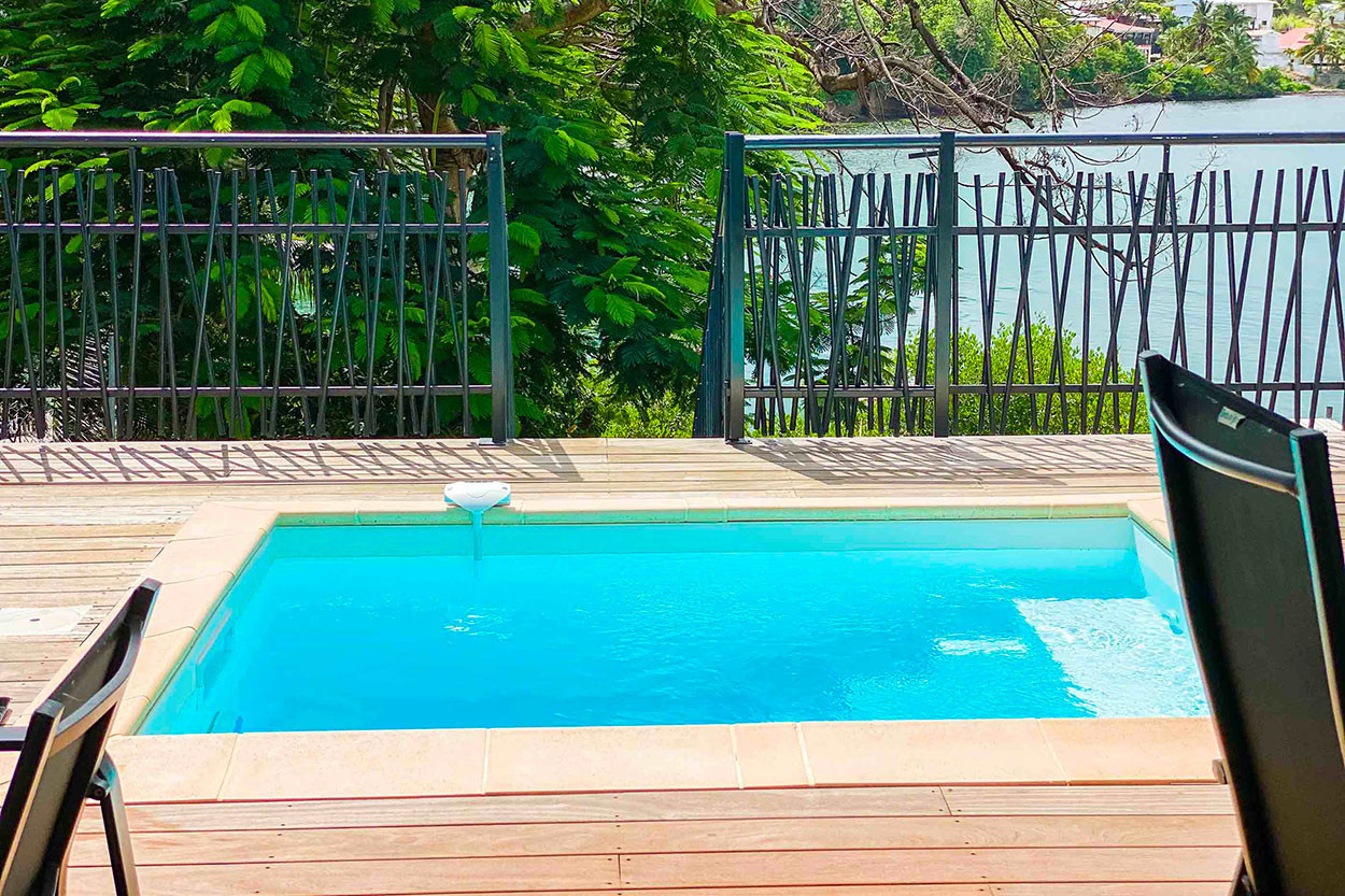 Duo Appartement Le ROBERT superbe 2 T3 Martinique piscine bord de Mer